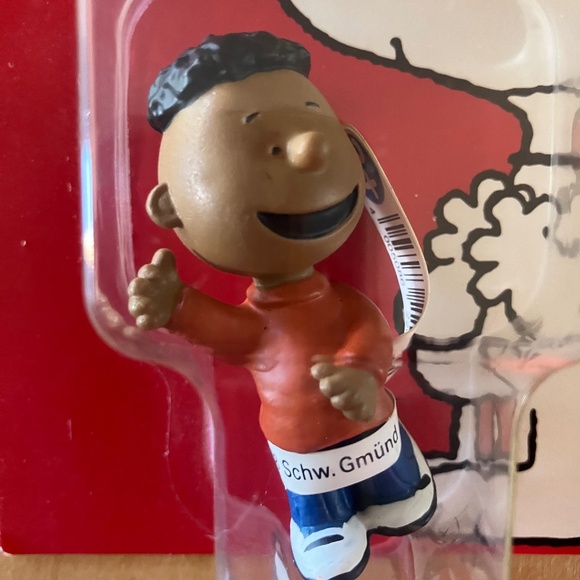 Schleich Franklin Waving - Peanuts - Belle Figurine - 22011 - Picture 2 of 4